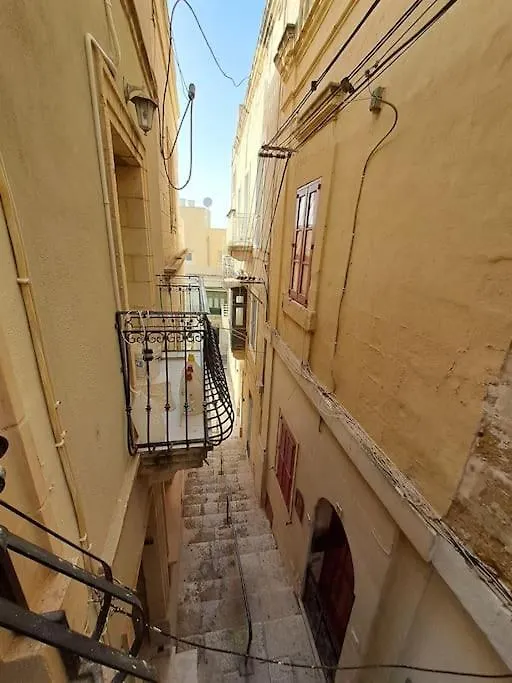 No18 Cospicua Villa 0*,
